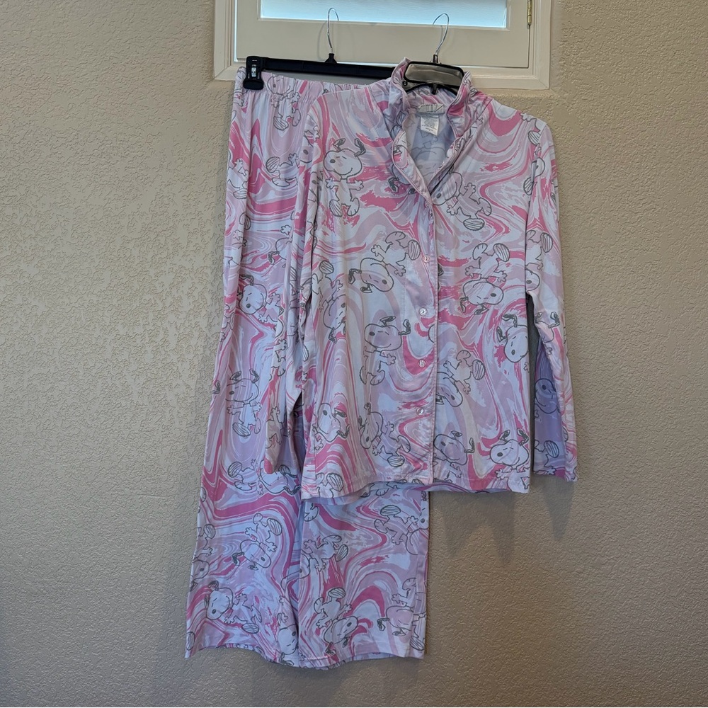 Munki Munki Peanuts Pink and White Snoopy Print Pajamas